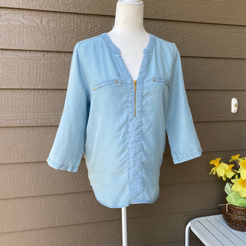 NWT! Harve Bernard denim Tencel womens top, M